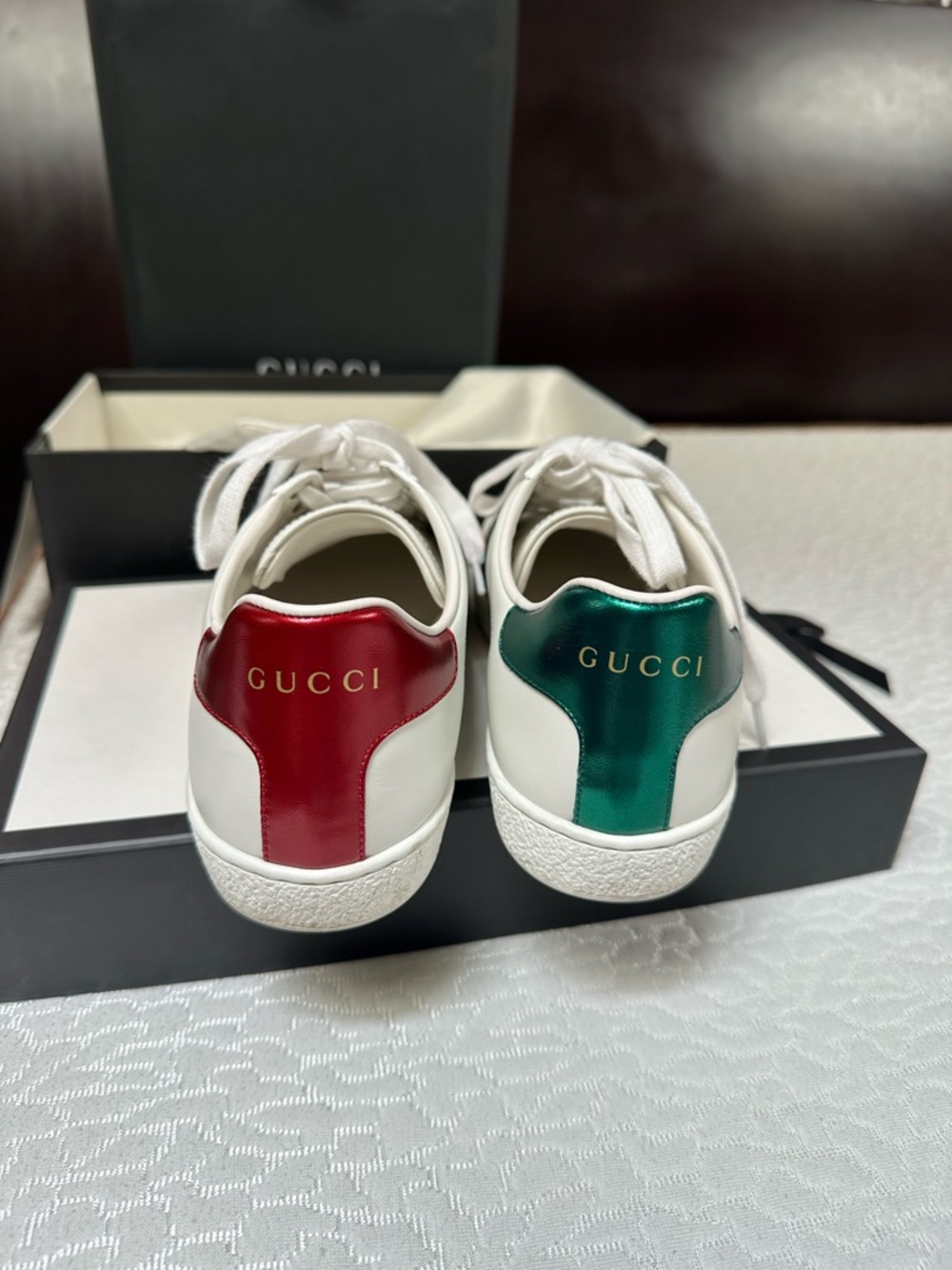 Gucci White Leather Ace Sneakers with Red & Green Apple Motif - Picture 3 of 7
